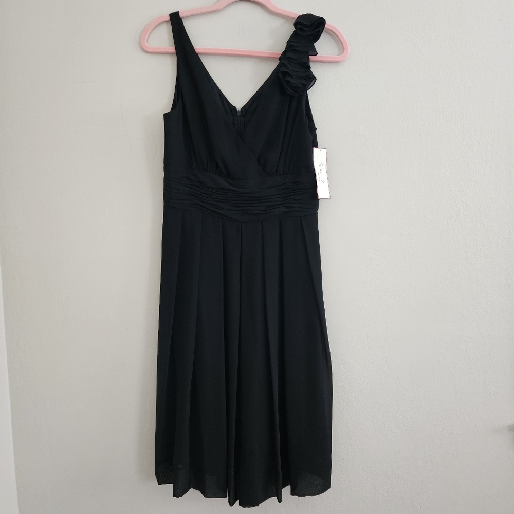NWT Eliza J New York Black One Shoulder Pleated Sundress Asymmetrical Size 8 Med
